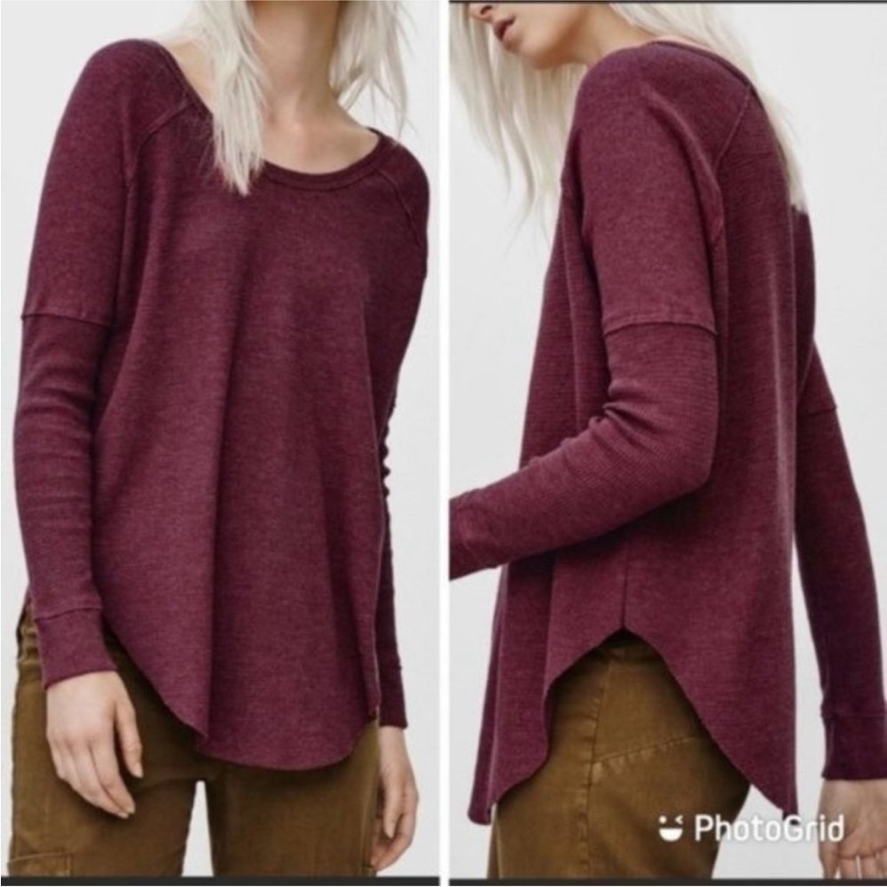 Aritzia TNA Alder Thermal Long Sleeve Waffle Knit Relaxed Fit Top Burgundy Small